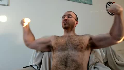 Snapshot of bigdudex chatting on October 23, 2:27 pm bigdudex online show from October 23, 2:27 pm