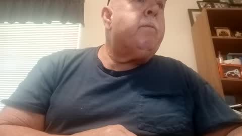 Snapshot of bigeoo76 chatting on June 1, 1:13 pm bigeoo76 online show from June 1, 1:13 pm