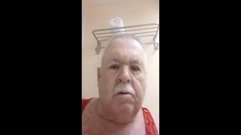 Snapshot of bigeoo76 chatting on June 9, 8:15 am bigeoo76 online show from June 9, 8:15 am