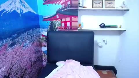  Sunny   online show from June 16, 9:50 pm