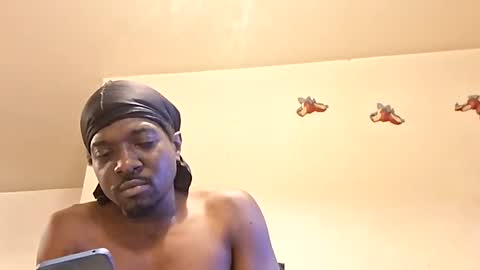 Snapshot of biggbic36 chatting on April 26, 2:53 am biggbic36 online show from April 26, 2:53 am
