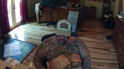 biggdaddy4206913 online show from March 18, 6:11 pm