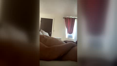 biggdickredd32 online show from April 13, 3:28 pm