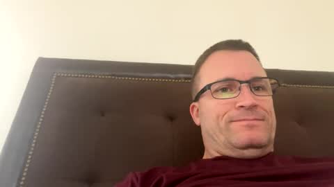 Snapshot of bigger22332233 chatting on December 5, 10:23 pm bigger22332233 online show from December 5, 10:23 pm