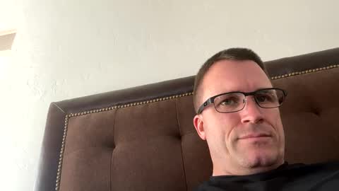 Snapshot of bigger22332233 chatting on December 9, 10:20 pm bigger22332233 online show from December 9, 10:20 pm