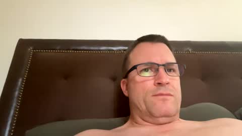 Snapshot of bigger22332233 chatting on December 10, 9:11 pm bigger22332233 online show from December 10, 9:11 pm