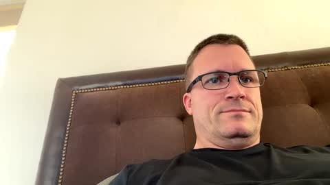 Snapshot of bigger22332233 chatting on December 31, 5:29 pm bigger22332233 online show from December 31, 5:29 pm