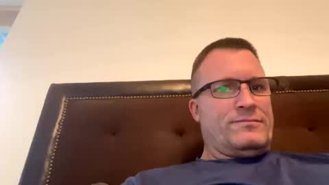 Snapshot of bigger22332233 chatting on January 4, 11:48 pm bigger22332233 online show from January 4, 11:48 pm