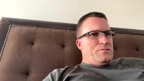 Snapshot of bigger22332233 chatting on January 27, 10:49 pm bigger22332233 online show from January 27, 10:49 pm