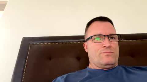 Snapshot of bigger22332233 chatting on February 1, 11:06 pm bigger22332233 online show from February 1, 11:06 pm