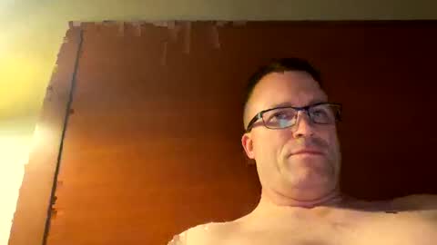 Snapshot of bigger22332233 chatting on February 19, 5:49 am bigger22332233 online show from February 19, 5:49 am