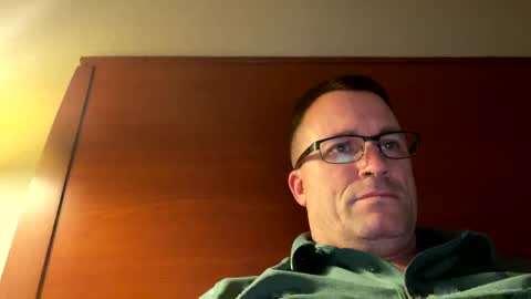 Snapshot of bigger22332233 chatting on February 20, 5:12 am bigger22332233 online show from February 20, 5:12 am