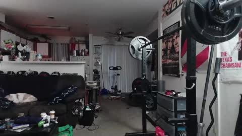 biggerisbetter21 online show from March 6, 1:18 pm