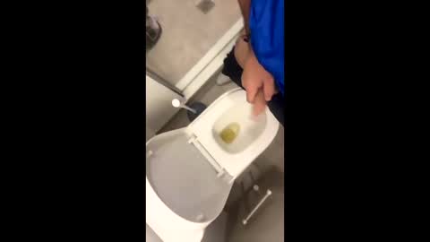 Snapshot of biggestdickyet chatting on November 6, 4:35 am biggestdickyet online show from November 6, 4:35 am