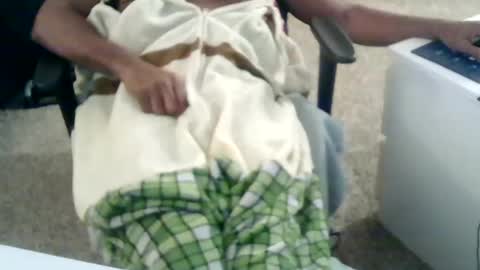 biggyballs900 online show from December 19, 3:35 am