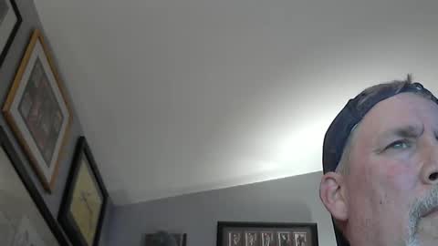 Snapshot of bigh1964 chatting on December 19, 7:37 am bigh1964 online show from December 19, 7:37 am