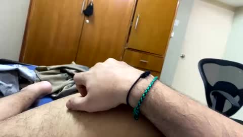 bighandsomesatisfy online show from December 28, 9:51 pm