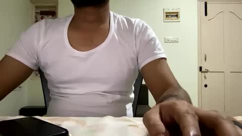 bighandsomesatisfy online show from January 2, 6:34 pm