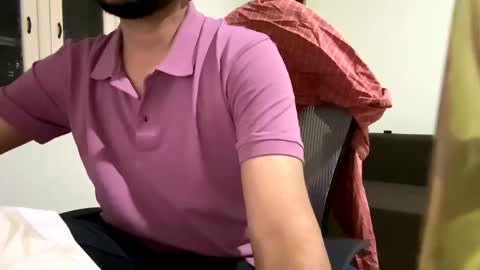 bighandsomesatisfy online show from January 10, 2:23 pm