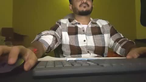 Snapshot of bighandsomesatisfy chatting on January 18, 7:50 pm bighandsomesatisfy online show from January 18, 7:50 pm