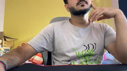 Snapshot of bighandsomesatisfy chatting on February 14, 7:49 am bighandsomesatisfy online show from February 14, 7:49 am