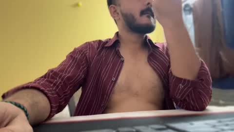 Snapshot of bighandsomesatisfy chatting on March 30, 6:53 pm bighandsomesatisfy online show from March 30, 6:53 pm