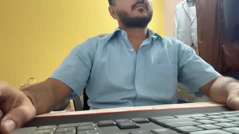 Snapshot of bighandsomesatisfy chatting on April 1, 4:48 pm bighandsomesatisfy online show from April 1, 4:48 pm