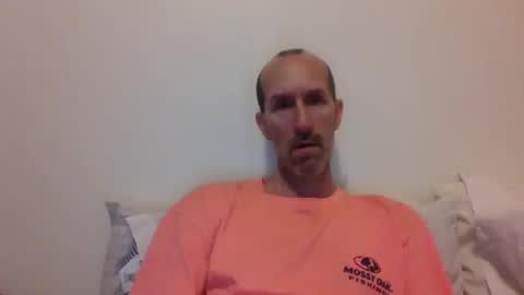 Snapshot of bighugemouthful chatting on December 23, 4:44 am Chaz online show from December 23, 4:44 am