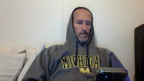 Snapshot of bighugemouthful chatting on September 14, 3:49 am Chaz online show from September 14, 3:49 am