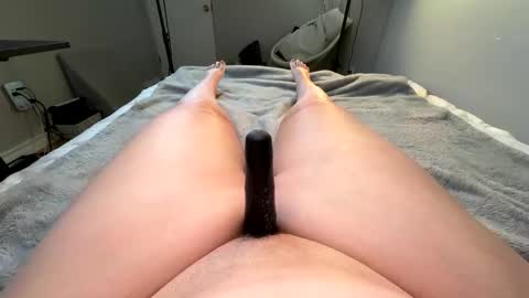 Snapshot of bigirl1979 chatting on December 20, 2:49 pm LIVE online show from December 20, 2:49 pm