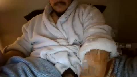 Snapshot of bigjay7713 chatting on February 25, 6:45 am Bigdicbear713 online show from February 25, 6:45 am