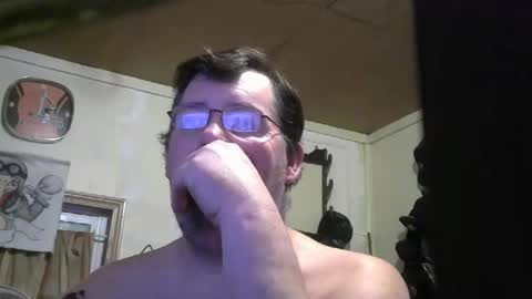 Snapshot of bigjohn41000 chatting on November 10, 9:41 am bigjohn41000 online show from November 10, 9:41 am