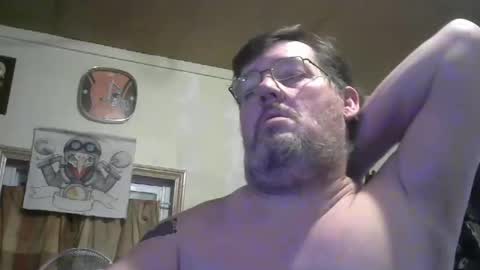 Snapshot of bigjohn41000 chatting on November 12, 11:10 am bigjohn41000 online show from November 12, 11:10 am