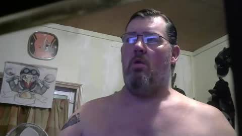 Snapshot of bigjohn41000 chatting on November 15, 10:01 am bigjohn41000 online show from November 15, 10:01 am