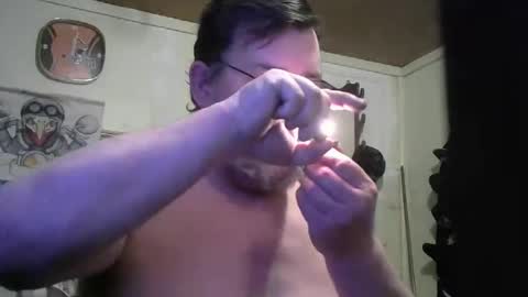 Snapshot of bigjohn41000 chatting on November 15, 10:04 pm bigjohn41000 online show from November 15, 10:04 pm