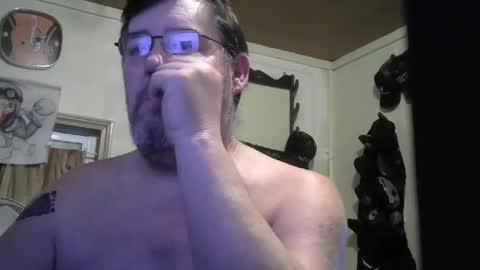 Snapshot of bigjohn41000 chatting on November 23, 9:42 am bigjohn41000 online show from November 23, 9:42 am