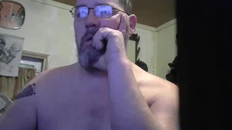 Snapshot of bigjohn41000 chatting on December 2, 9:47 am bigjohn41000 online show from December 2, 9:47 am