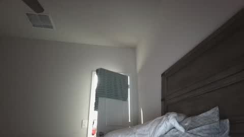 Snapshot of bigjraw2487 chatting on October 29, 5:42 am bigjraw2487 online show from October 29, 5:42 am