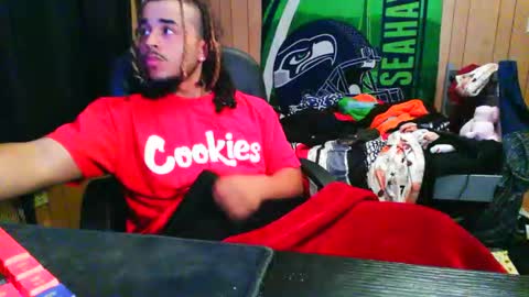 Snapshot of biglightskinbbcc chatting on March 17, 4:39 am bbcsexy online show from March 17, 4:39 am