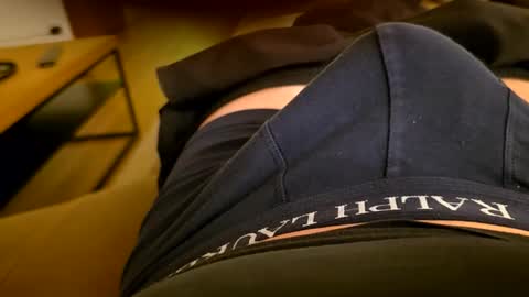 Snapshot of biglolli1 chatting on January 6, 9:07 pm biglolli1 online show from January 6, 9:07 pm