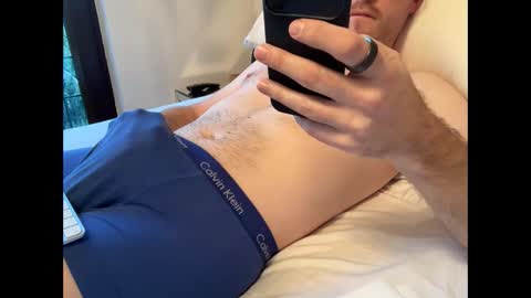 Snapshot of biglove2222v2 chatting on December 20, 3:30 pm biglove2222v2 online show from December 20, 3:30 pm