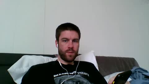 Snapshot of bigmag23 chatting on April 4, 5:21 pm bigmag23 online show from April 4, 5:21 pm