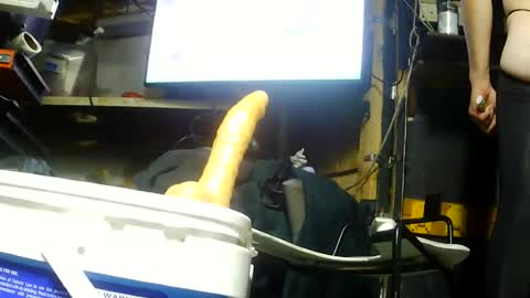 Snapshot of bigmanaround9 chatting on August 2, 8:02 am bigmanaround9 online show from August 2, 8:02 am