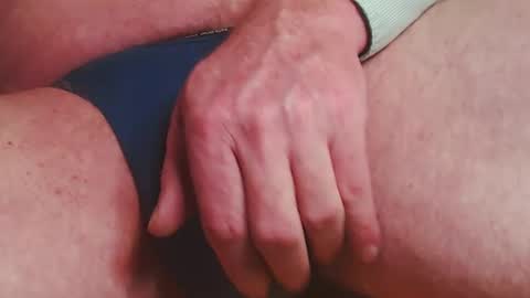 Snapshot of bigmanred chatting on December 28, 3:37 pm Red online show from December 28, 3:37 pm