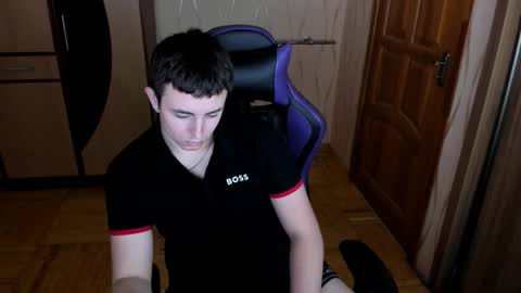 Snapshot of bigmark03 chatting on December 2, 7:42 pm BigMark03 online show from December 2, 7:42 pm