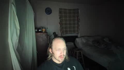 bigmike20129020 online show from March 3, 2:47 am