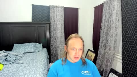 bigmike20129020 online show from October 9, 8:34 am