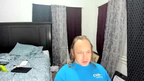 bigmike20129020 online show from October 11, 8:24 am