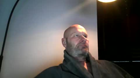 bigmike3339 online show from December 4, 7:50 am