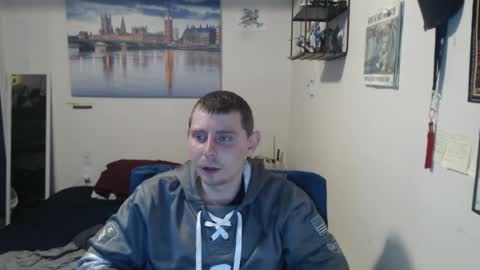 Snapshot of bigmike5702 chatting on June 25, 11:09 pm casper617 online show from June 25, 11:09 pm